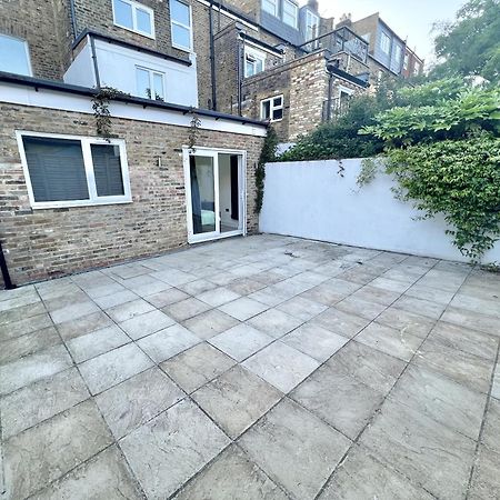 Charming 3-Bed Flat In Shepherds Bush - Sleeps 9 London Eksteriør billede